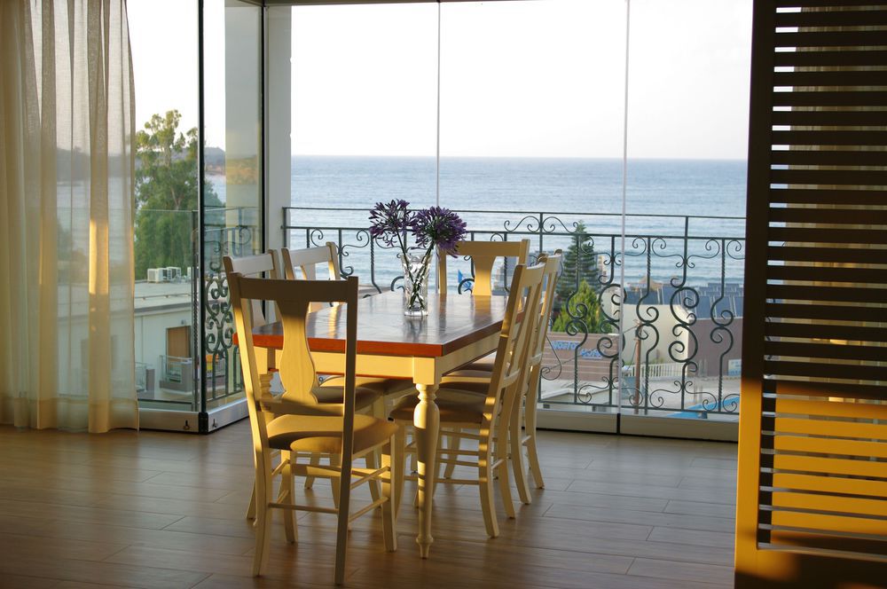 Manos Palace Bali  Ресторан фото